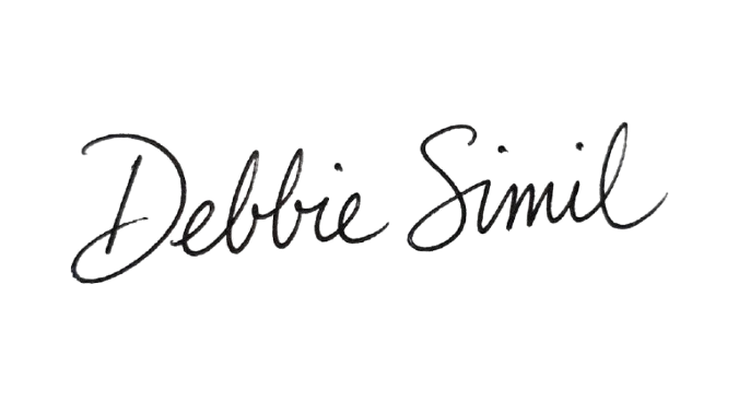Firma de Debbie Simil